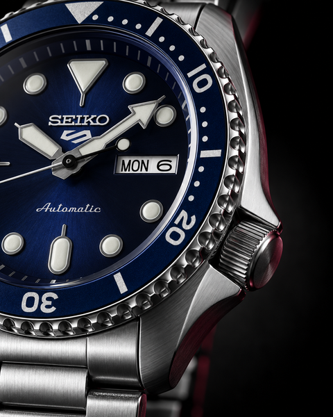 Seiko SRPD51K1 5 Sports SKX Series Automatic 42.5 mm Watch