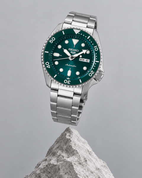 Seiko SRPD61K1 5 Sports SKX Series Automatic 42.5 mm Watch