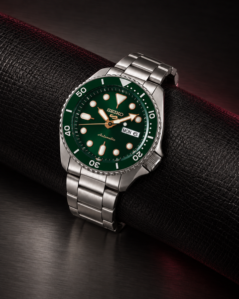 Seiko SRPD63K1 5 Sports SKX Series Automatic 42.5 mm Watch