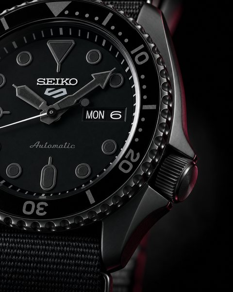 Seiko SRPD79K1 5 Sports SKX Series Automatic 42.5 mm Watch