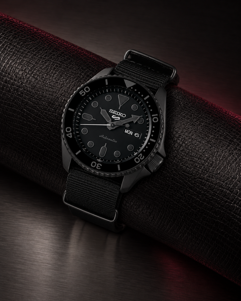 Seiko SRPD79K1 5 Sports SKX Series Automatic 42.5 mm Watch